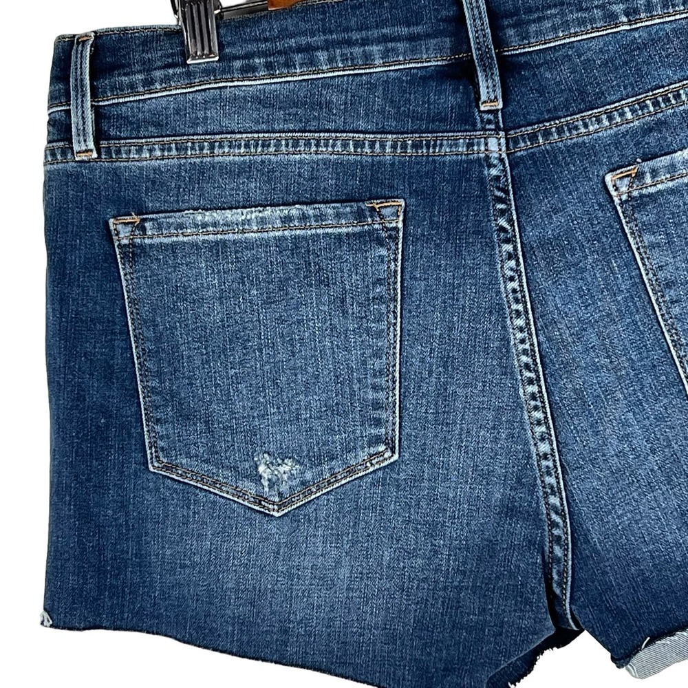 FRAME LE CUTOFF DISTRESSED DENIM SHORTS IN AZURE NWT WOMEN'S SIZE‎ 32 - Picture 6 of 16